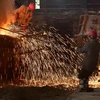 Thép được sản xuất tại nhà máy ở tỉnh Chiết Giang, Trung Quốc. (Ảnh: AFP/TTXVN)
