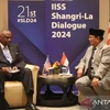 Bộ trưởng Quốc phòng Indonesia Prabowo Subianto (phải) và người đồng cấp Mỹ Lloyd J. Austin III tại Singapore ngày 1/6. (Nguồn: ANTARA)