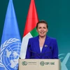 Thủ tướng Đan Mạch Mette Frederiksen phát biểu tại phiên họp cấp cao của LHQ về biến đổi khí hậu ở Dubai, ngày 1/12/2023. (Ảnh: AFP/TTXVN)
