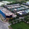 Hàng chục căn biệt thự trong khu đô thị Thanh Hà Cienco 5 được xây dựng trở lại. (Ảnh: TTXVN phát)