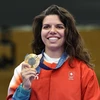 Xạ thủ Chiara Leone của Thụy Sĩ giành HCV nội dung 50m súng trường 3 tư thế nữ tại Olympic 2024. (Ảnh: THX/TTXVN)