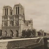 Ảnh chụp Nhà thờ Đức Bà Paris vào những năm 1920. (Nguồn: National Geographic)