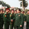 Bộ trưởng Quốc phòng động viên quân nhân sắp xuất ngũ 