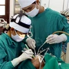 Phẫu thuật thành công cho bệnh nhân khuyết vùng da đầu