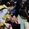 Chìm phà ở Hàn Quốc: Các phụ huynh hoảng loạn tìm con