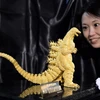Ra mắt tượng Godzilla bằng vàng ròng nặng 15kg tại Nhật Bản