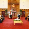 Phó Thủ tướng tiếp Đoàn đại biểu cấp cao Thông tấn xã Pathết Lào