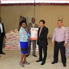 Người Việt tại Benguela tặng 25 tấn gạo cho người dân Angola