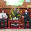 Phó Thủ tướng Lào Thoonglun Sisoulith làm việc tại Bắc Ninh
