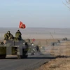 Lực lượng ly khai miền đông tại khu vực giới tuyến gần thành phố Starobeshevo, vùng Donetsk ngày 25/2. (Nguồn: AFP/TTXVN)