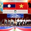 Trường song ngữ Lào-Việt Nam Nguyễn Du bế giảng năm học đầu tiên