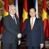 Thủ tướng Nguyễn Tấn Dũng hội kiến với Chủ tịch Thượng viện Cộng hòa Séc Milan Stech. (Ảnh: Đức Tám/TTXVN) 