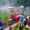 Quang cảnh lễ dựng cây nêu tại Đại Nội, Huế. (Ảnh: Quốc Việt/Vietnam+) 