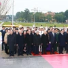 Lãnh đạo Đảng, Nhà nước vào Lăng viếng Chủ tịch Hồ Chí Minh. (Ảnh: Doãn Tấn/TTXVN)
