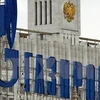 Biểu tượng của Gazprom ở trụ sở Tập đoàn tại Moskva. (Nguồn: AFP/TTXVN)