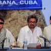 Đại diện đàm phán cấp cao FARC Ivan Marquez (giữa) trong cuộc họp báo sau khi kết thúc vòng đàm phán hòa bình thứ 37 giữa Chính phủ với đại diện FARC tại Cuba ngày 4/6. (Nguồn: AFP/TTXVN)