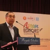 Bộ trưởng Bộ Truyền thông và Đa phương tiện Malaysia Salleh Said Keruak phát biểu tại hội nghị. (Ảnh: Hoàng Nhương/Vietnam+) 