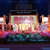 Chương trình nghệ thuật Ngôi sao sáng trên bầu trời văn hiến Việt Nam tại lễ kỷ niệm. (Ảnh: Xuân Tiến/TTXVN) 