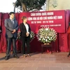 Đại biện lâm thời Việt Nam tại Algeria Nguyễn Việt Hà phát biểu tại lễ kỷ niệm. (Ảnh: Thanh Bình/Vietnam+) 
