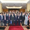 Tổng Bí thư Nguyễn Phú Trọng chụp ảnh chung với các đại biểu. (Ảnh: Trí Dũng/TTXVN) 