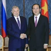 Chủ tịch nước Trần Đại Quang tiếp Thống đốc vùng Kaluga A.D Artomanov. (Ảnh: Nhan Sáng/TTXVN)