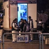 Nhân viên pháp y Thổ Nhĩ Kỳ điều tra tại lãnh sự quán Saudi Arabia ở thành phố Istanbul, nơi nhà báo Jamal Khasoggi mất tích, ngày 15/10/2018. (Ảnh: AFP/ TTXVN)