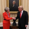 Tổng thống Mỹ Donald Trump (phải) và Thủ tướng Anh Theresa May. (Nguồn: Getty Images)