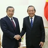 Phó Thủ tướng Thường trực Trương Hòa Bình tiếp ông Junji Suzuki. (Ảnh: Dương Giang/TTXVN)