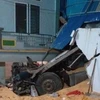 Sơn La: Xe tải bất ngờ lao vào nhà dân, 2 vợ chồng tử vong