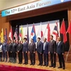 Các trưởng đoàn chụp ảnh chung tại Diễn đàn Đông Á tháng 7/2019. (Nguồn: TTXVN)