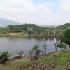 Ngoài tên gọi Noong U (cái ao tĩnh lặng), hồ còn có tên gọi khác là Pa Già (con Rồng). (Ảnh: Xuân Tiến/TTXVN)
