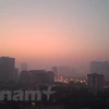 Hiện trạng ô nhiễm không khí tại một số khu vực ở Hà Nội vẫn đáng lo. (Ảnh: Hùng Võ/Vietnam+)