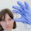 Vắcxin phòng COVID-19 do Trung tâm Nghiên cứu quốc gia về dịch tễ học và vi sinh vật Gamaley phát triển, được giới thiệu ngày 6/8/2020. (Nguồn: AFP/TTXVN)