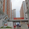 Khu nhà ở xã hội của công ty Hoàng Quân tại thành phố Nha Trang liên tục thất hẹn bàn giao trong nhiều năm và làm khó khách hàng khi bàn giao căn hộ. (Ảnh: Nguyễn Dũng/TTXVN)