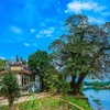 Làng cổ Phước Tích nằm bên cạnh dòng sông Ô Lâu. (Nguồn: visithue.vn)