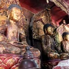 Ba pho tượng Tam Thế tại chùa Bút Tháp, xã Đình Tổ, huyện Thuận Thành, tỉnh Bắc Ninh. (Ảnh: Đinh Văn Nhiều/TTXVN) 