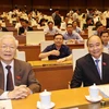 Tổng Bí thư, Chủ tịch nước Nguyễn Phú Trọng và Thủ tướng Nguyễn Xuân Phúc tại phiên họp chiều 1/4. (Ảnh: Trí Dũng/TTXVN)