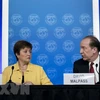 Tổng Giám đốc IMF Kristalina Georgieva (trái) và Chủ tịch WB David Malpas. (Ảnh: THX/TTXVN) 