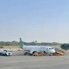 Hãng hàng không Bamboo Airways (BAV) dự kiến sẽ khai thác các chuyến bay đến Cảng hàng không Cà Mau bằng tàu bay Embraer 175 kể từ ngày 15/6 tới. (Ảnh: Kim Há/TTXVN_