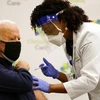 Tổng thống đắc cử Mỹ Joe Biden tiêm vaccine ngừa COVID-19 tại bang Delaware ngày 21/12/2020. (Nguồn: AP) 