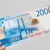 Đồng 2.000 ruble của Nga. (Ảnh: AFP/TTXVN)