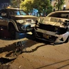 Hiện trường vụ tại nạn liên hoàn tại phố Ngô Thì Nhậm (Quang Trung, Hà Đông). (Ảnh: TTXVN phát)