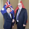 Chủ tịch Quốc hội Vương Đình Huệ tiếp đồng Bộ trưởng phụ trách Thương mại và Sản xuất Australia Tims Ayres. (Ảnh: Doãn Tấn/TTXVN) 