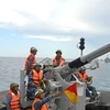 Hoạt động huấn luyện, bắn đạn thật trên biển của Bộ Tư lệnh Vùng 2 Hải quân. (Nguồn: TTXVN) 