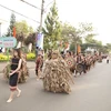 Biểu diễn cồng chiêng đường phố tại thành phố Pleiku với hơn 500 nghệ nhân tham gia. (Ảnh: Quang Thái/TTXVN)
