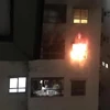 Hà Nội: Hướng dẫn 120 người thoát khỏi đám cháy trong chung cư 