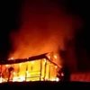 Điện Biên: Sau khi chữa cháy nhà dân, trưởng bản bị chủ nhà đâm chết