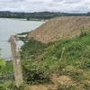 Khu vực hồ thủy lợi Próh ở Lâm Đồng bị tác động san lấp, lấn chiếm. (Ảnh: Quốc Hùng/TTXVN)