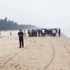 Hà Tĩnh: Tìm thấy thi thể 2 học sinh còn lại bị sóng cuốn khi tắm biển