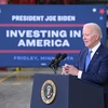 Tổng thống Mỹ Joe Biden phát biểu tại Fridley, Minnesota, ngày 3/4 trong hành trình Đầu tư vào nước Mỹ. (Nguồn: AFP/TTXVN) 